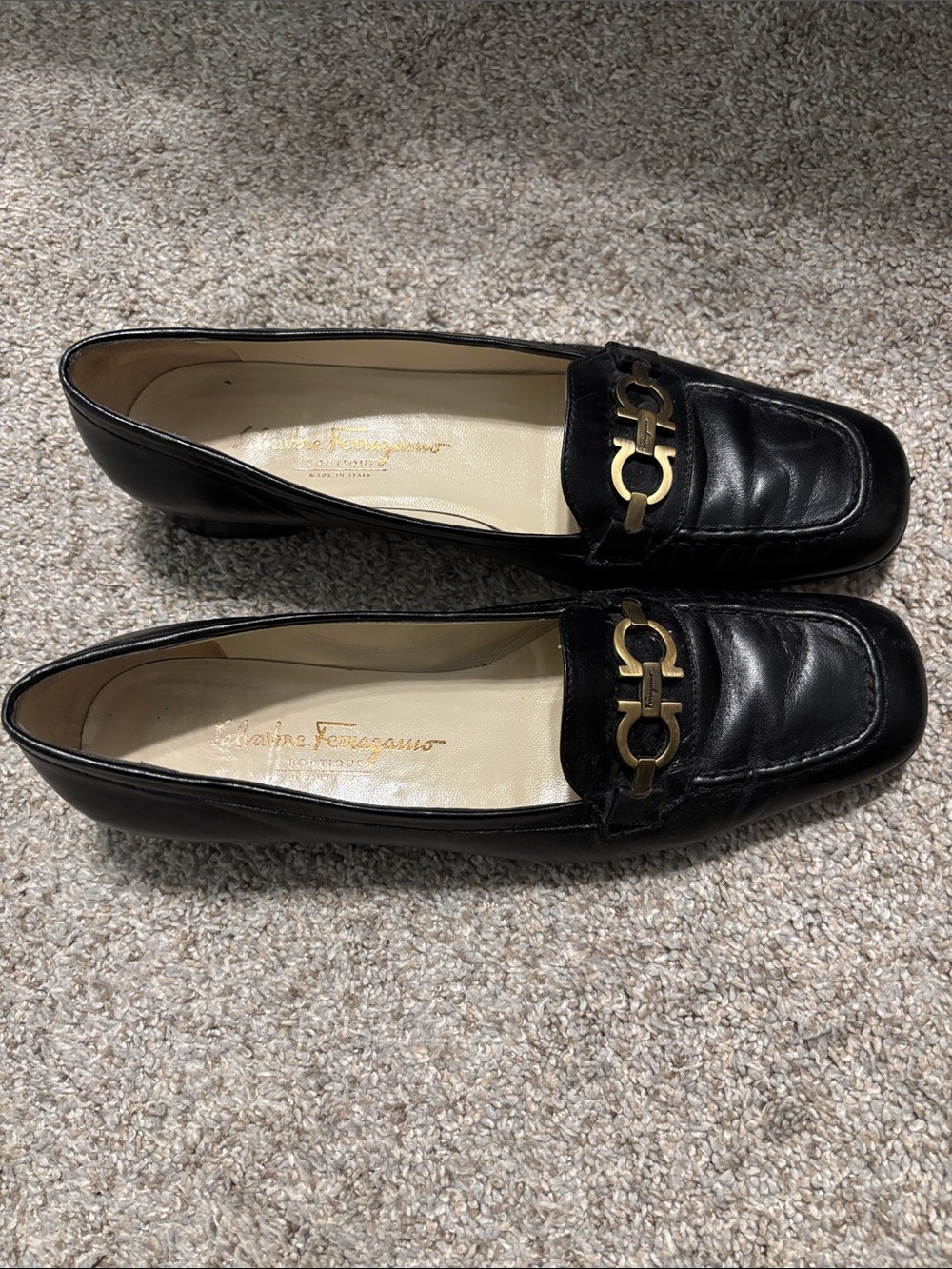 Salvatore Ferragamo Black Leather Loafers with Gold Gancini 7.5